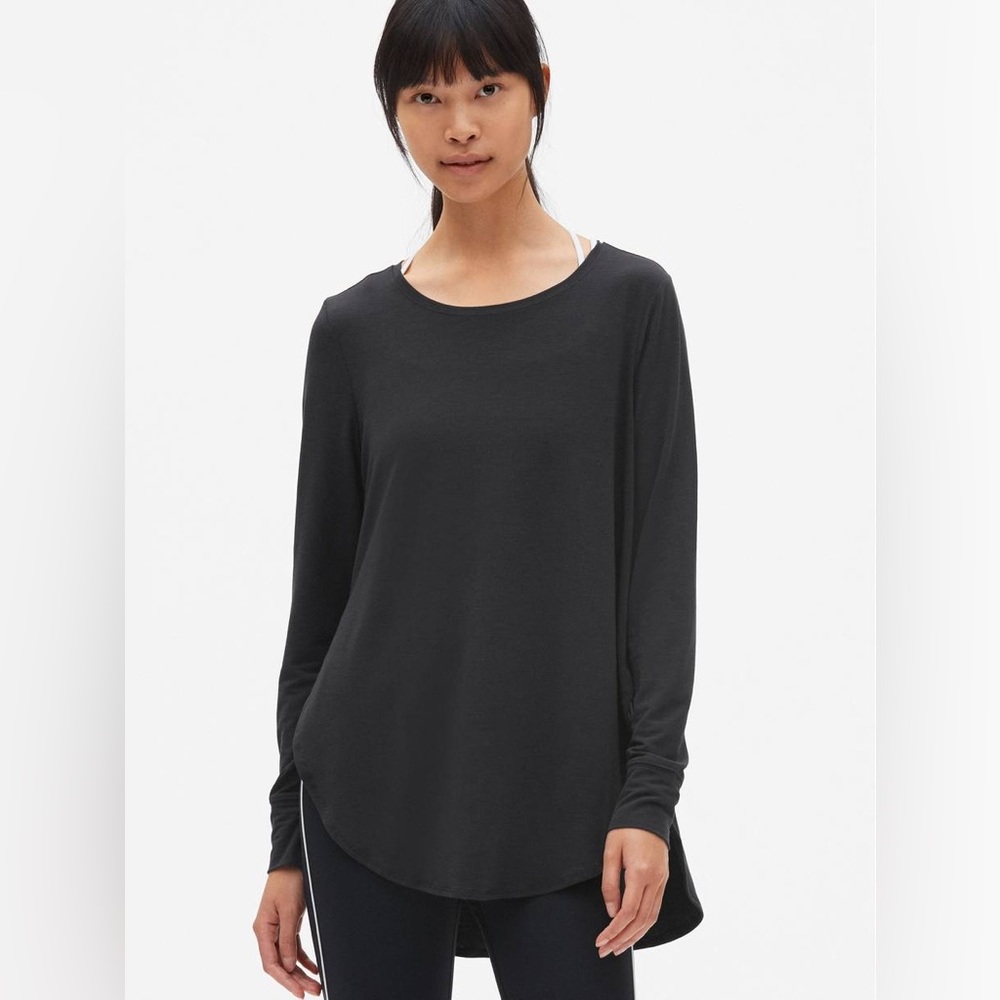 GAP Fit Breathe Long Sleeve